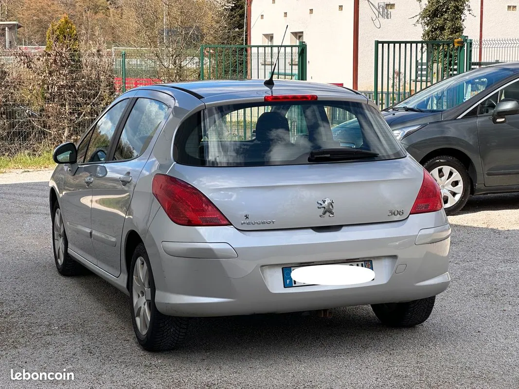 Peugeot 308 - photo 4