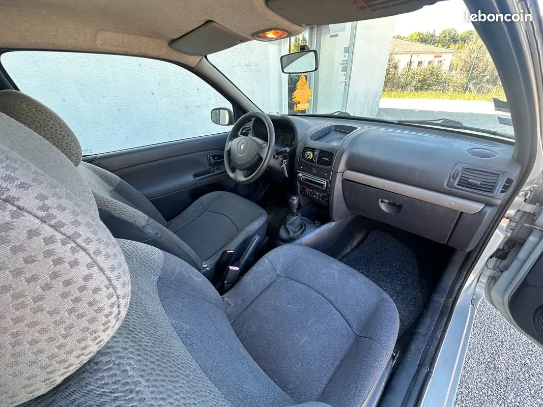 Renault Clio - photo 5